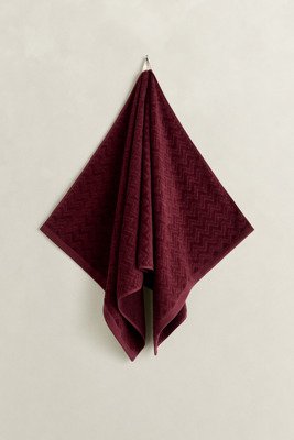 Gant Jacquard Herringbone Towel 70X140   DARKENED WINE   One Size