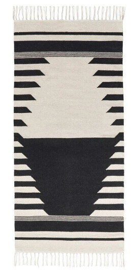 Broste Copenhagen Iselin teppe 70x140 cm Black-off white Broste Copenhagen Iselin teppe 70x140 cm Black-off white