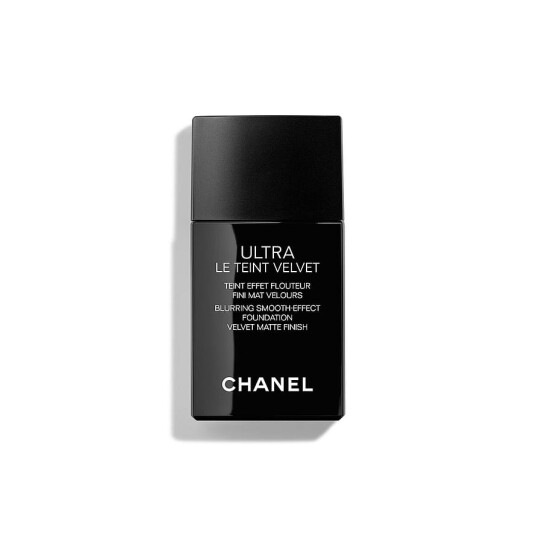 ULTRA LE TEINT VELVET Blurring Smooth Effect Foundation. Velvet Matte Finish ULTRA LE TEINT VELVET Blurring Smooth Effect Foundation. Velvet Matte Finish