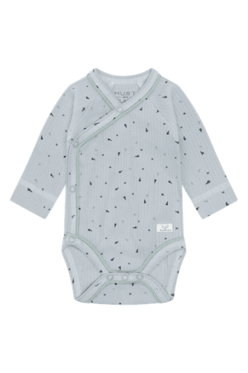 Hust And Claire Hust & Claire Baba Letter AOP omslagsbody til baby light blue 68