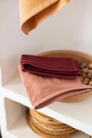 Vivaraise Curl Handtowl Wine Dregs 50X50