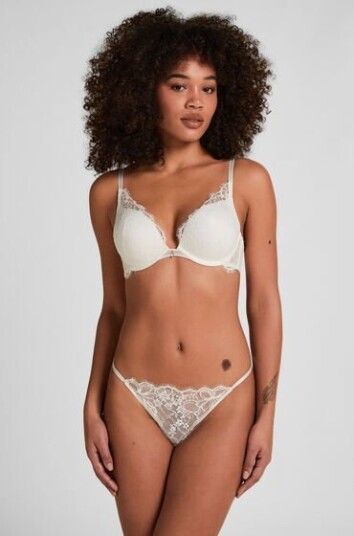 Hunkemöller Highleg Tangastring Prina Hvit