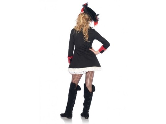 Petty Pirate Teen
