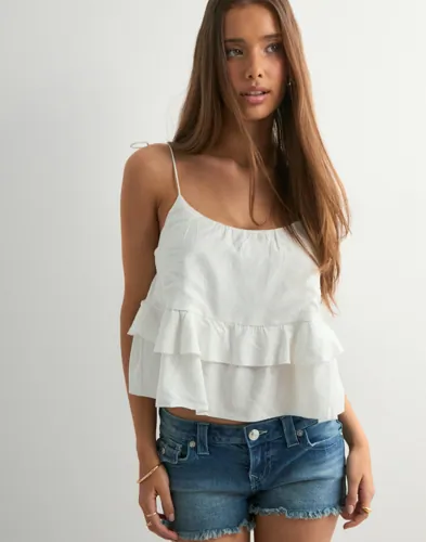Nelly Hvit Volume Flounce Top