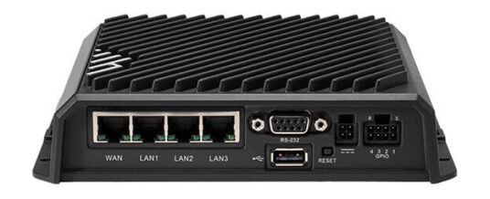 Cradlepoint R1900-5Gb - - Trådløs Ruter - - Wwan 4-Portssvitsj - 1Gbe - Wi-Fi 6 - Lte, Bluetooth - Dobbeltbånd - 5G - Med 5-Års Netcloud Mobile Performance Essentials Plan