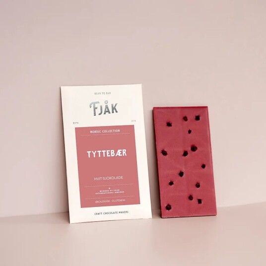 Fjåk White Lingonberry Craft Chocolate Bar Fjåk White Lingonberry Craft Chocolate Bar