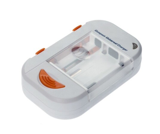 Universallader for kameraog mobilbatteri