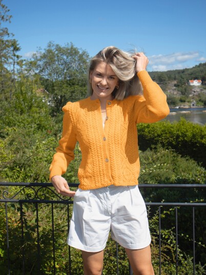 Du Store Alpakka 130 03g Tresser cardigan Sterk