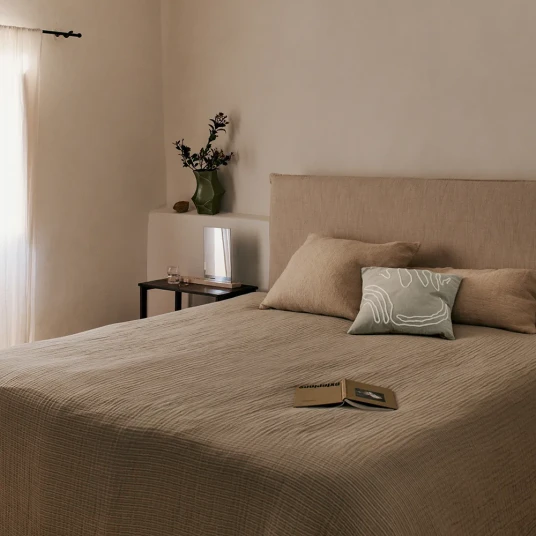 Ferm Living Living Fino Sengeteppe Tea Green/Sand Ferm Living Living Fino Sengeteppe Tea Green/Sand
