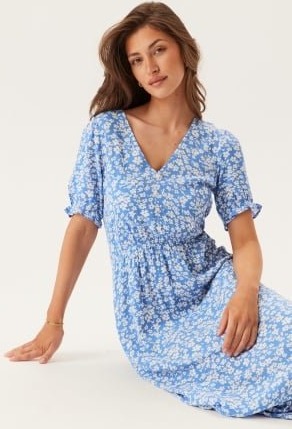 ONLY Onlchianti S/S LONG DRESS LON Marina Aop:white Flower S