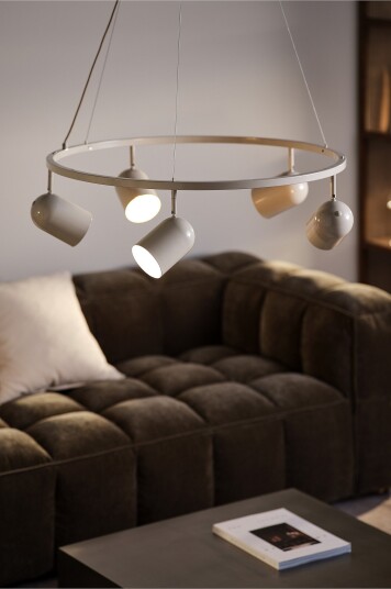 Jotex ARA taklampe Ø 80 cm Beige Kjøp Krystallkroner & takkroner hos Jotex