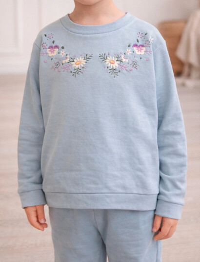 Hanevild Floral Sweater Blue 86/92 Hanevild Floral Sweater Blue 86/92