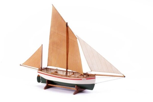Billing Boats Le Bayard 1:30 Modellskip i Treskrog Billing Boats Le Bayard 1:30 Modellskip i Treskrog