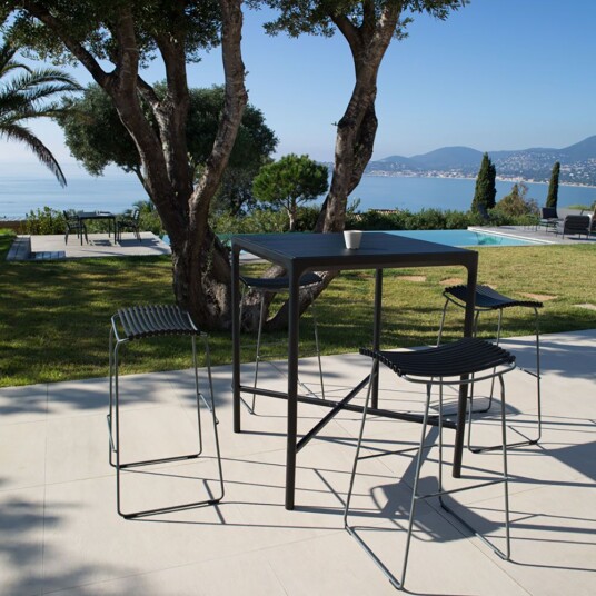 Houe Four barbord 160x90 cm svart aluminium