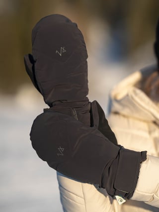 Twentyfour & Skivott Sort 9