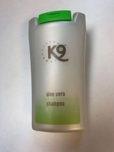 K9 Aloe Vera Hundesjampo 100ml - Mild og Økonomisk Pelspleie