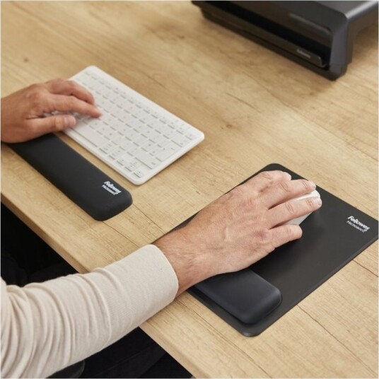 Fellowes Breyta Musematte Med Håndleddsstøtte Svart 100142555
