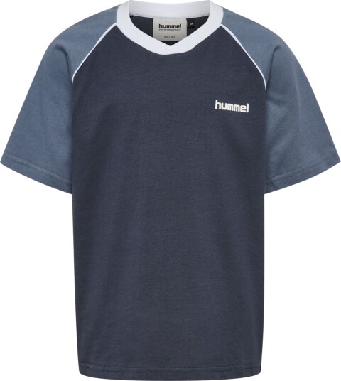 Hummel T skjorte HmlJr Rolf Ombre Blue Hummel 5 6 år (110 116) T skjorte Blå Hvit Lyseblå Marineblå Hummel T skjorte HmlJr Rolf Ombre Blue Hummel 5 6 år (110 116) T skjorte Blå Hvit Lyseblå Marineblå