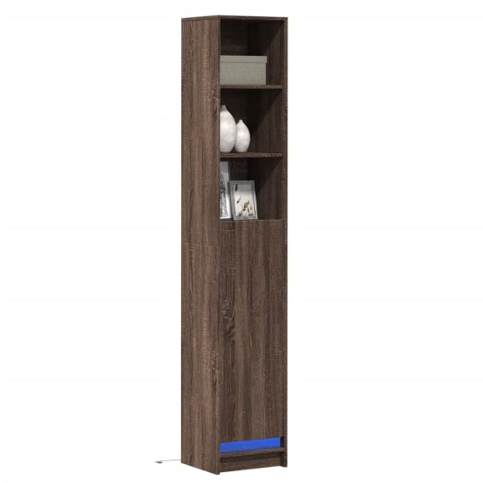 Skjenk med LED brun eik 36x32,5x200 cm konstruert tre 8721102966958