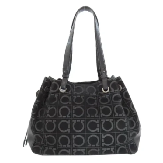 Salvatore Ferragamo Dame Svart