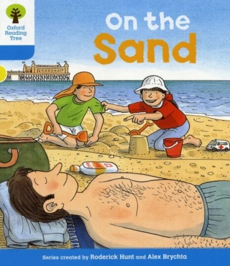 Oxford Reading Tree: Level 3: Stories: On The Sand Av Roderick Hunt