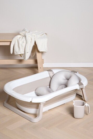 Beemoo CARE Assist Badebalje Inkl. Badestøtte & Skyllekanne Beige