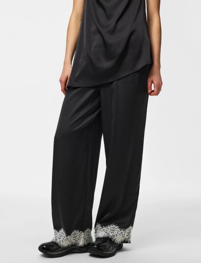 Pieces Pcariel Hw Wide Lace Pants D2D Pp Black XL Pieces Pcariel Hw Wide Lace Pants D2D Pp Black XL
