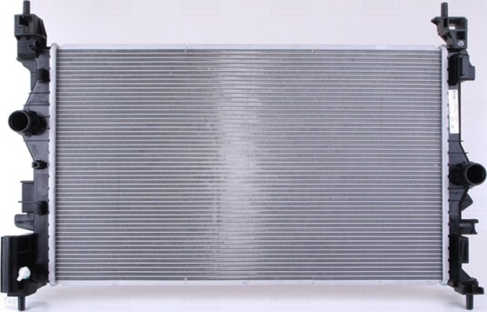 Radiator NISSENS 630786