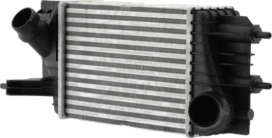 Intercooler HELLA 8ML 366 470-771