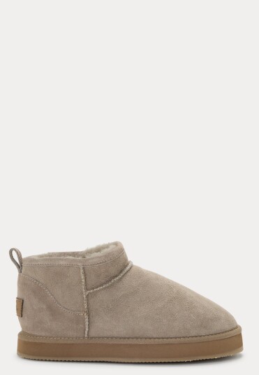 Shepherd Glasgow Sheepskin Boots Shepherd Glasgow Sheepskin Boots