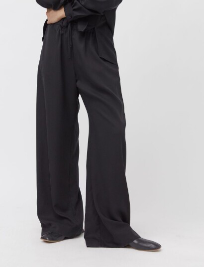 A Part Of The Art Vacant Pants Black S