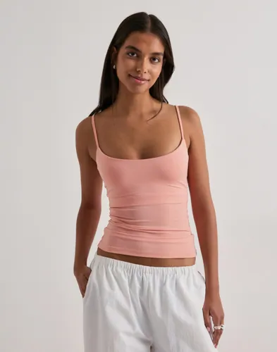 Nelly Oransje Built In Bra Singlet Nelly Oransje Built In Bra Singlet