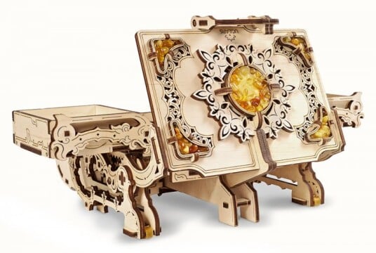 Ugears 70090 Amber Box Ugears 70090 Amber Box