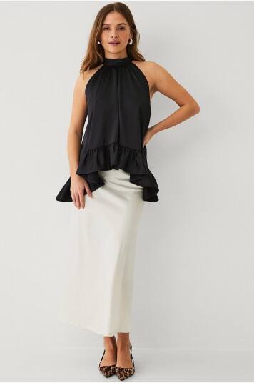 Ellos Collection Ermeløs bluse med frills Svart