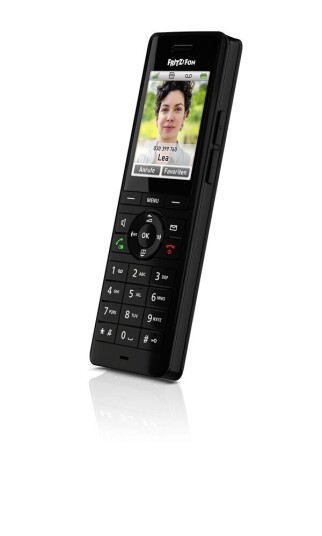 AVM FRITZ!Fon X6 - Trådløst ekstra håndsett - svarersystem - med internettradio med anrops-ID - ECO DECT\GAP - treveis anropskapasitet - SIP - svart AVM FRITZ!Fon X6 - Trådløst ekstra håndsett - svarersystem - med internettradio med anrops-ID - ECO DECT\GAP - treveis anropskapasitet - SIP - svart