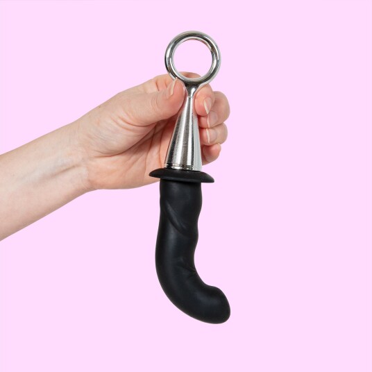 #4 Silicone Plug With Finger Ring #4 Silicone Plug With Finger Ring