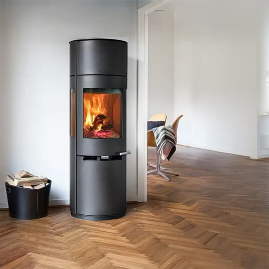 Aduro 9.7 Peisovn med Varmelagring 9 kW Svanemerket Aduro 9.7 Peisovn med Varmelagring 9 kW Svanemerket
