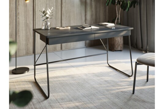 Aditiya Skrivebord 67x135 cm Svart
