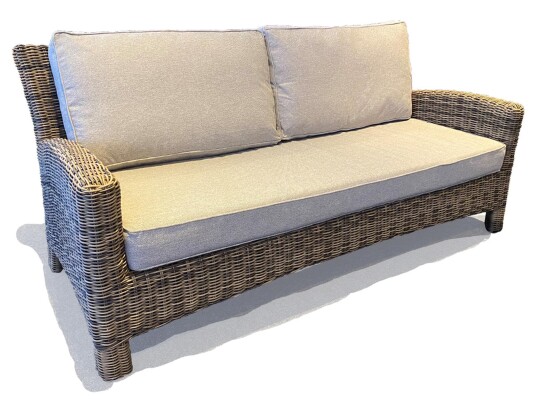 Hillerstorp Dallas 2,5 seters sofa Brun Brun Hillerstorp Dallas 2,5 seters sofa Brun Brun