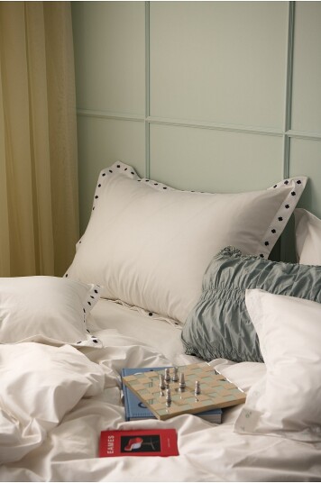 Staycation   Putevar for hotell Careful Lucky Clover Hotel i bomullspercale   Hvit