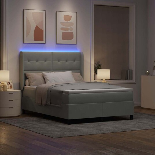 Box Spring Senge med Madrass og LED Lys Lysegrå 140x200 cm Fløyel