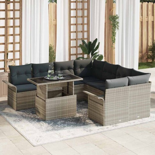 9-delt hagesofa med puter i lys grå poly rattan