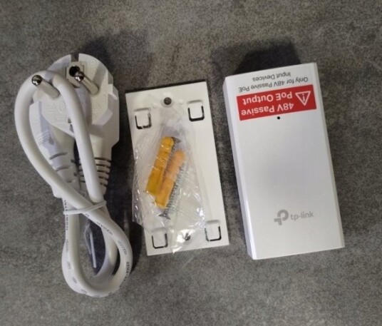 TP-Link TL-POE4818G Gigabit passiv PoE injector TP-Link TL-POE4818G Gigabit passiv PoE injector
