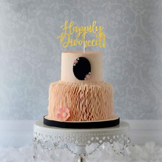 Happily Divorced Kakepynt