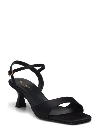 Pavement Helma Black 39