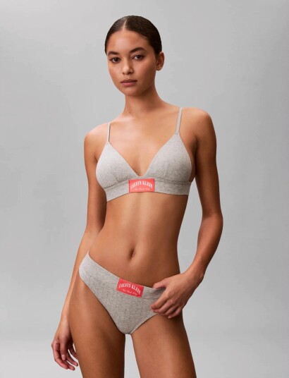 Calvin Klein Lightly Lined Triangle Grey XL Calvin Klein Lightly Lined Triangle Grey XL