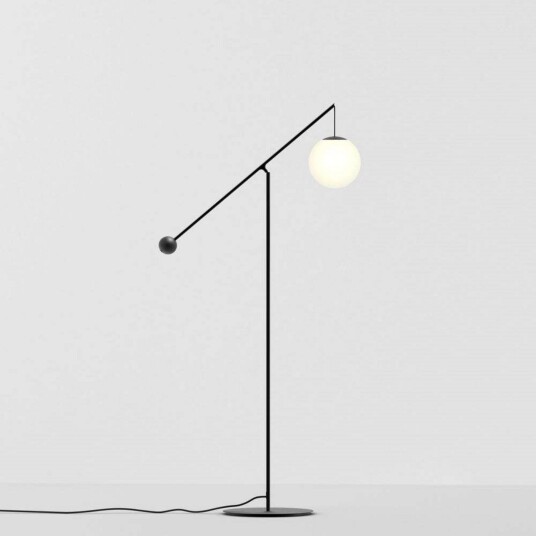 Luceplan Malamata Gulvlampe Matt Black Stue 150 Svart