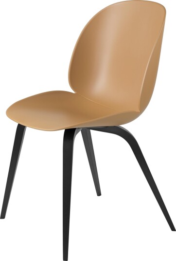 Gubi Beetle Spisestol Trebase Sort Bøk matt/Amber