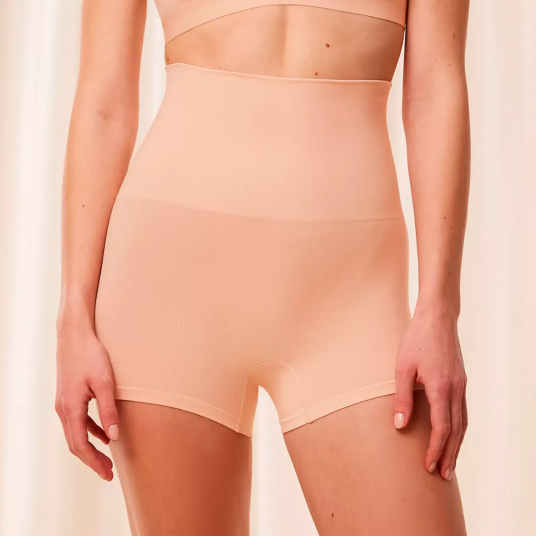 Triumph Truser Soft Sculpt Bandeau Short Beige 38 Dame Triumph Truser Soft Sculpt Bandeau Short Beige 38 Dame