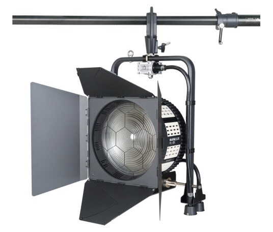 Nanlux FL-35 Fresnel Lens Med Pole-Operated Yoke